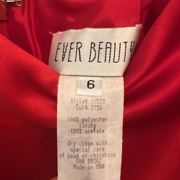 “Ever Beauty” red evening dress; size 6 - Picture 9 of 9